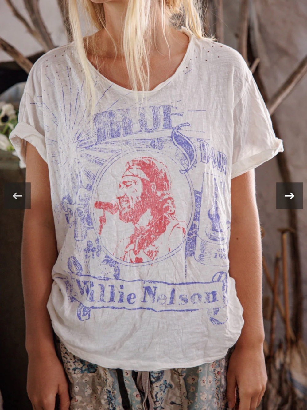 Magnolia Pearl White Short-Sleeve Graphic Tee with Red and Blue Print
